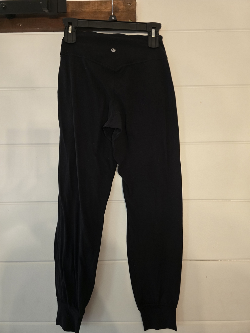 O lululemon Align athletica  Black Jogger Pants Size 4